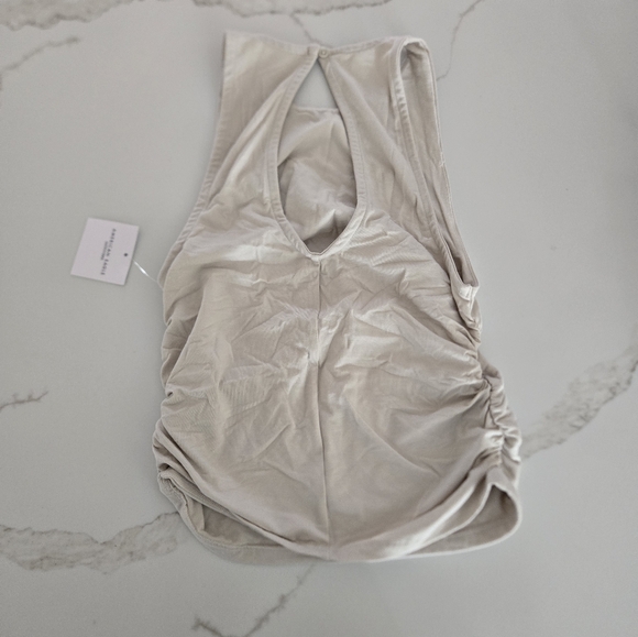 NWT AE Keyhole Back High Neck Tank Top - Picture 4 of 7